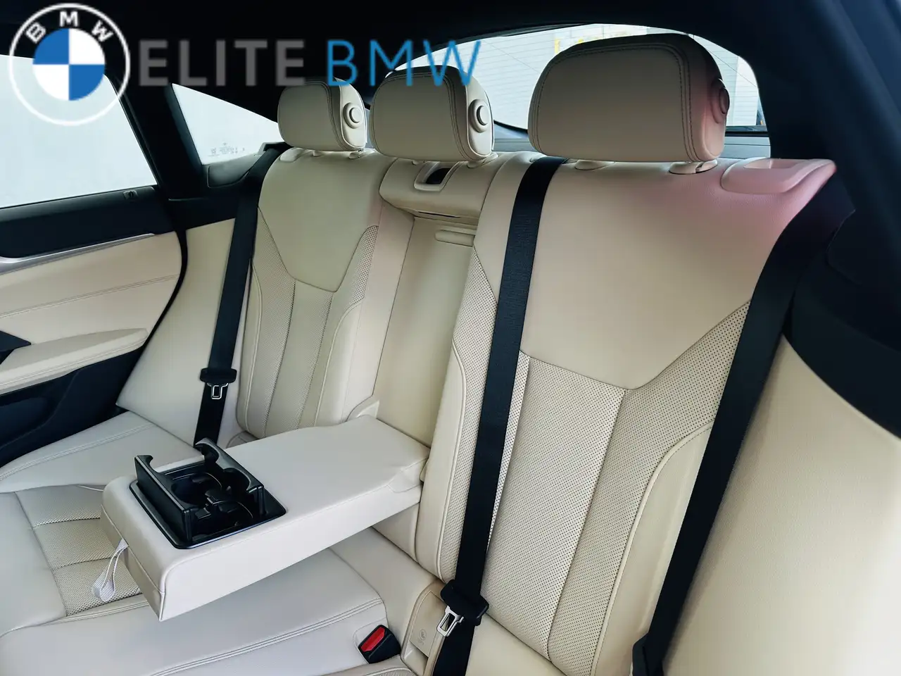 BMW 4 Series - Image 22