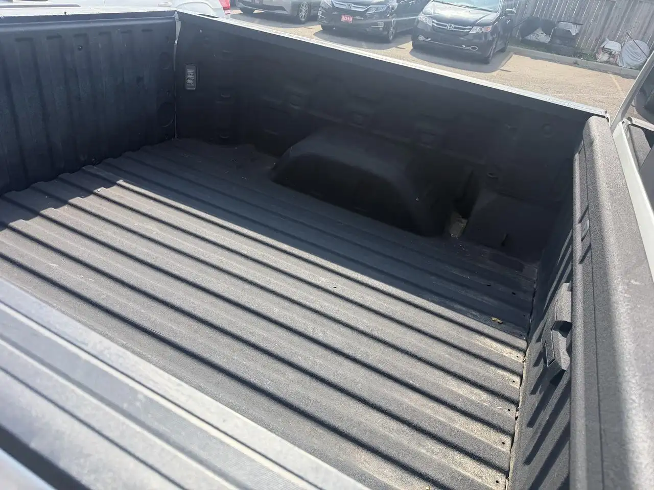Chevrolet Silverado 1500 - Image 10
