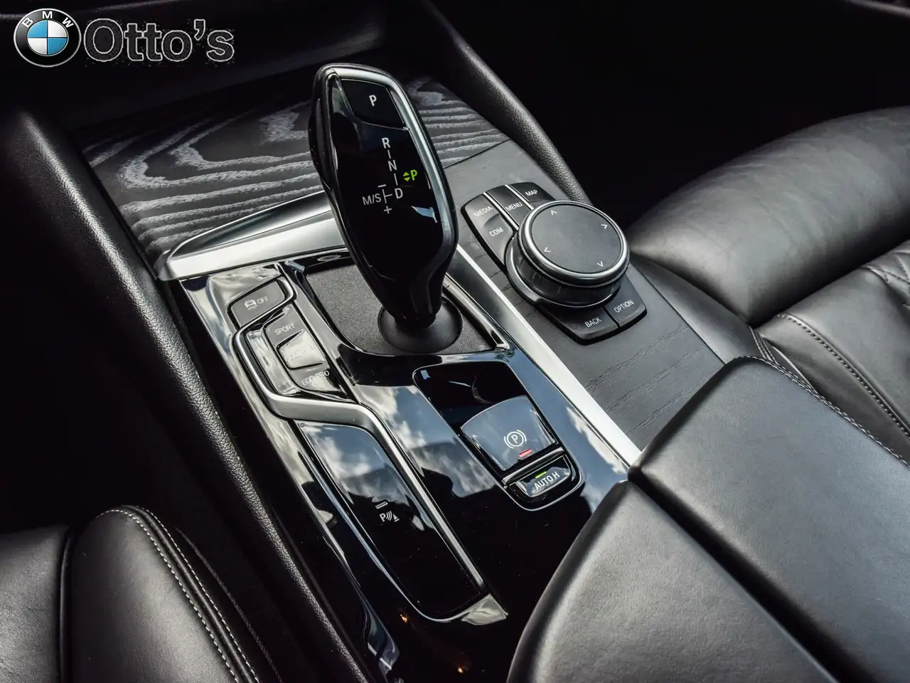 BMW 5 Series - Image 29