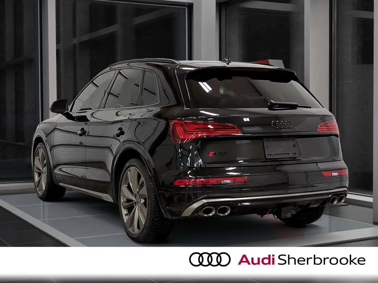 Audi SQ5 - Image 7