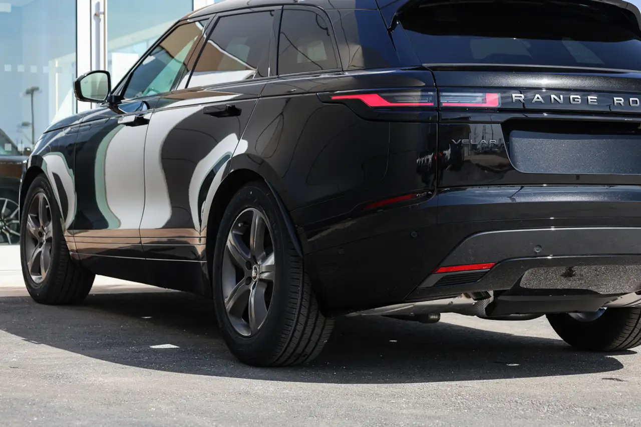 Land Rover Range Rover Velar - Image 12