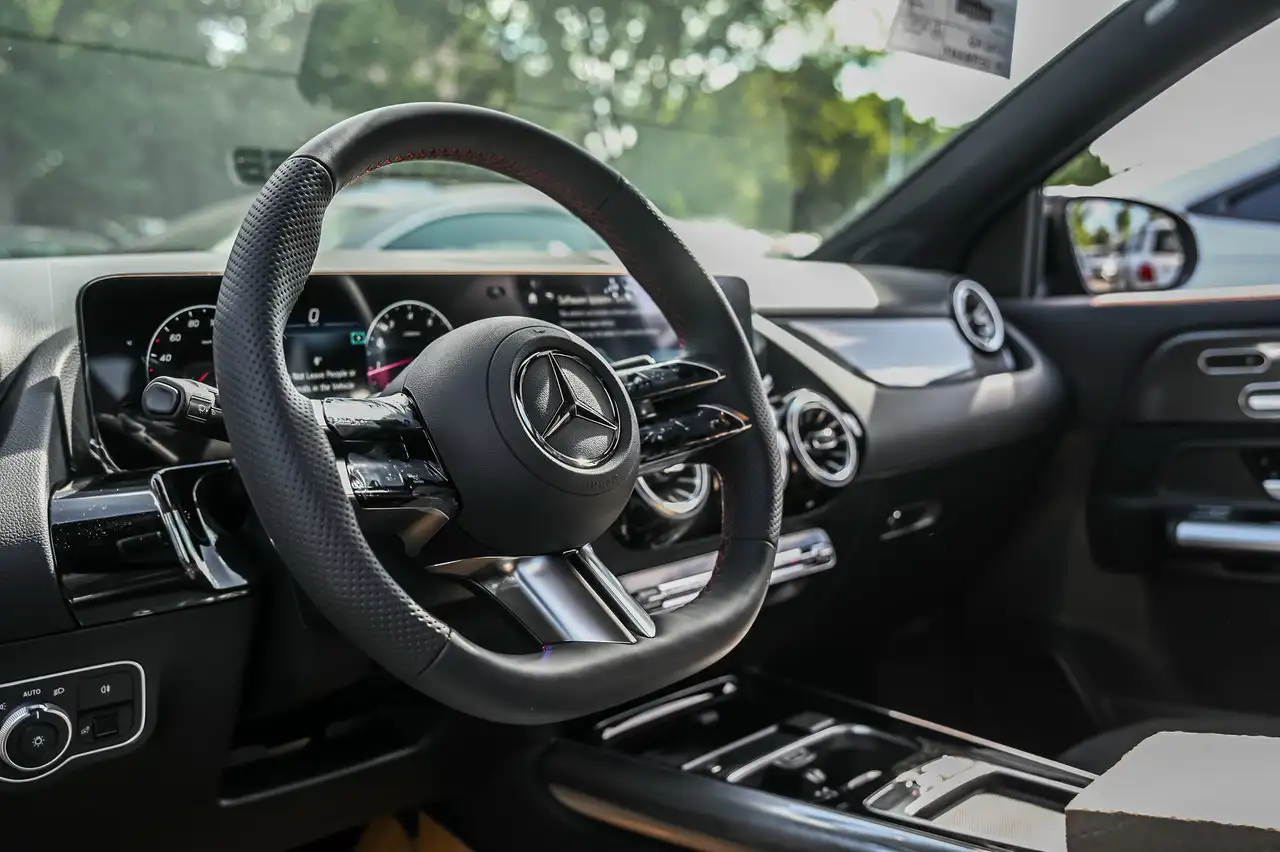 Mercedes-Benz GLA - Image 6