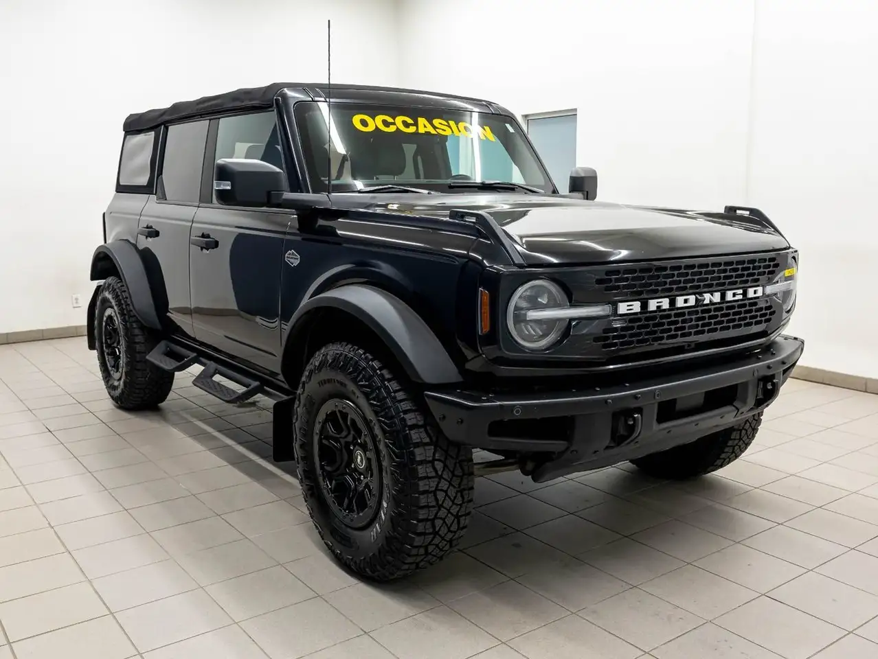 Ford Bronco - Image 10