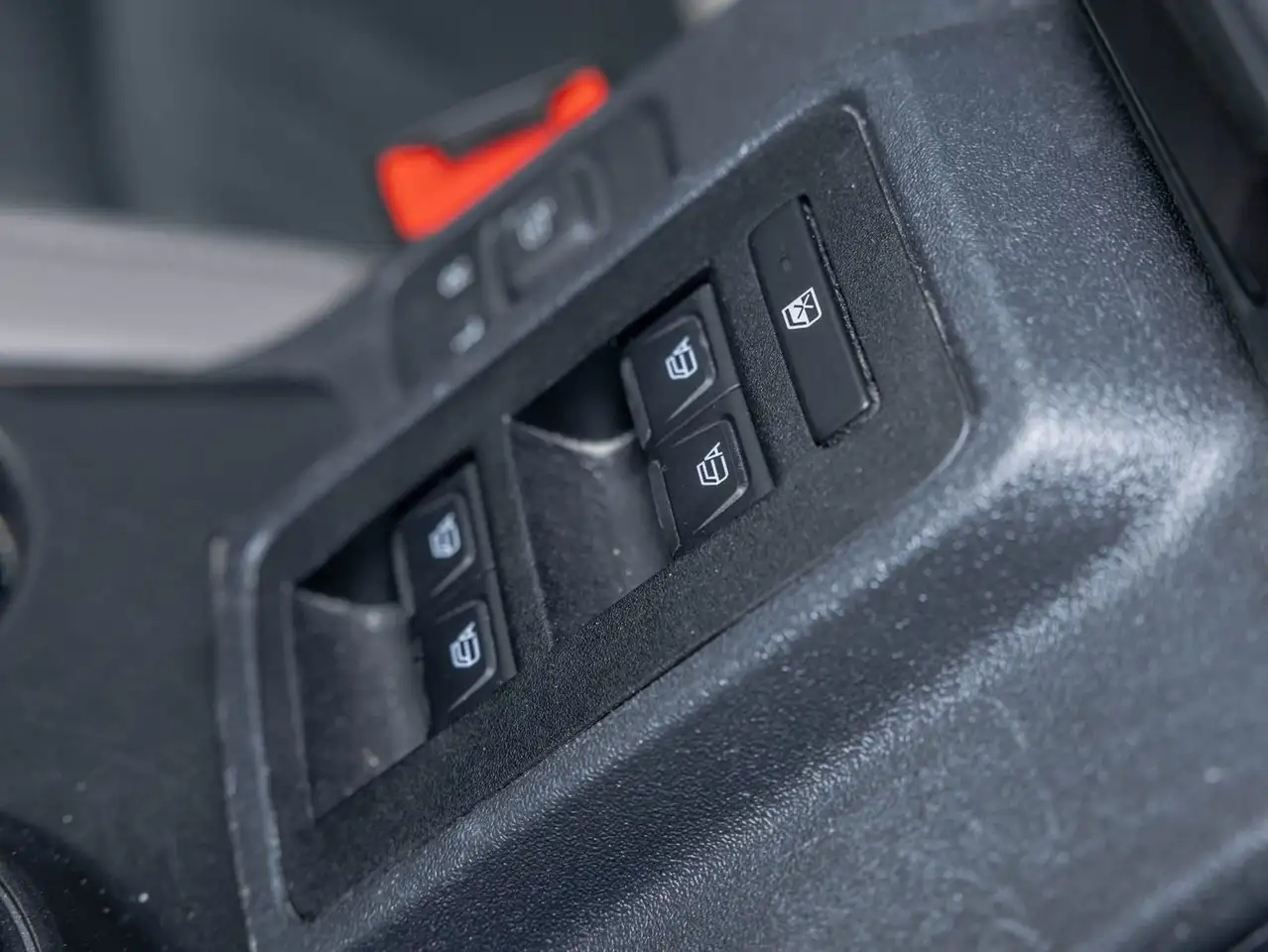 Ford Bronco - Image 25