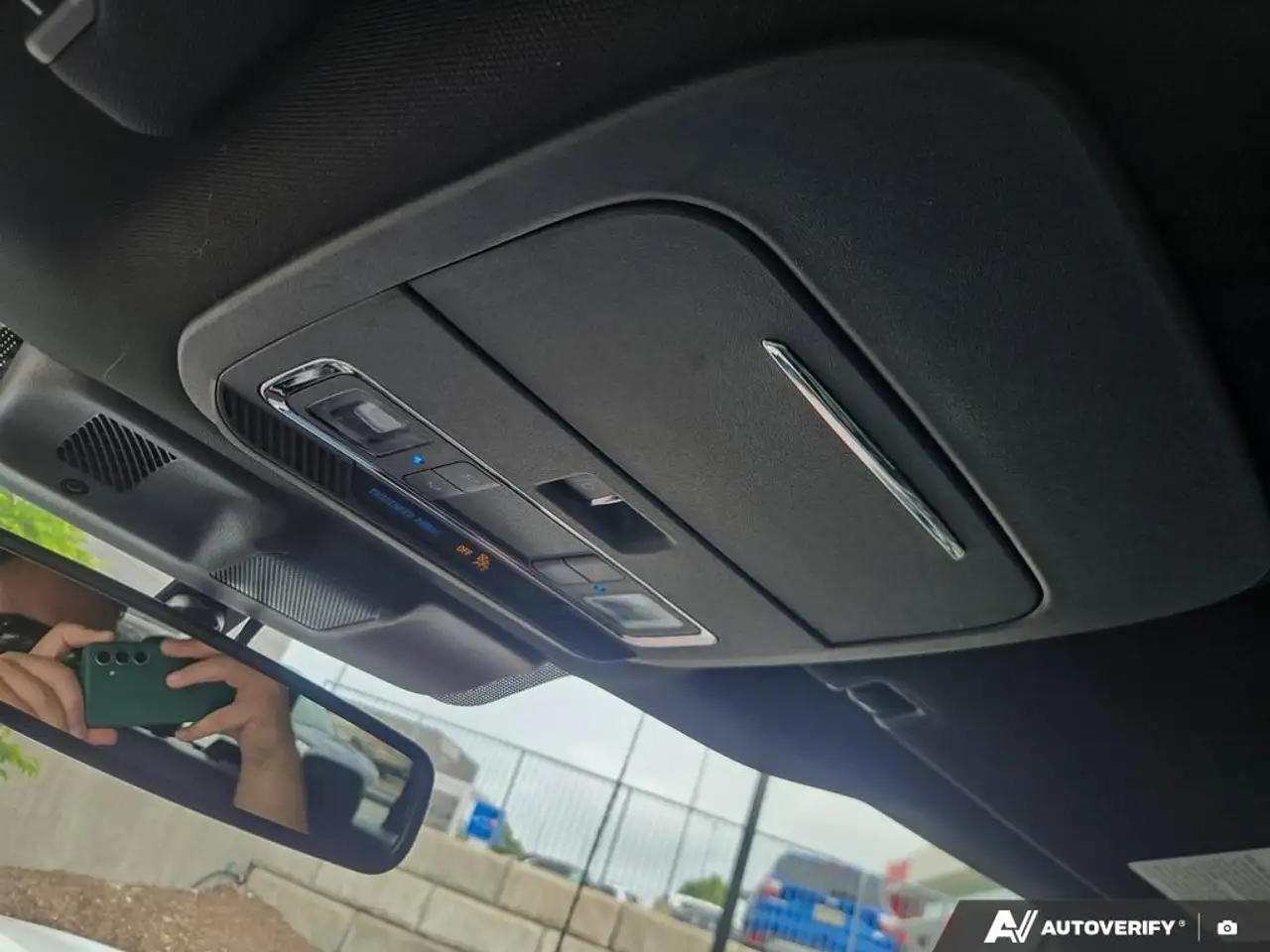 Ford F-150 - Image 21