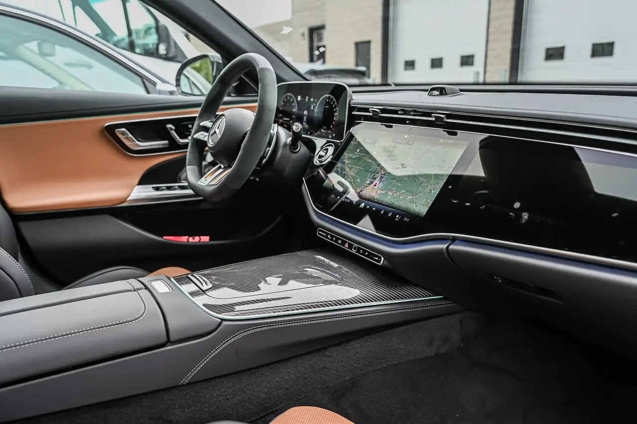 Mercedes-Benz E-Class - Image 20