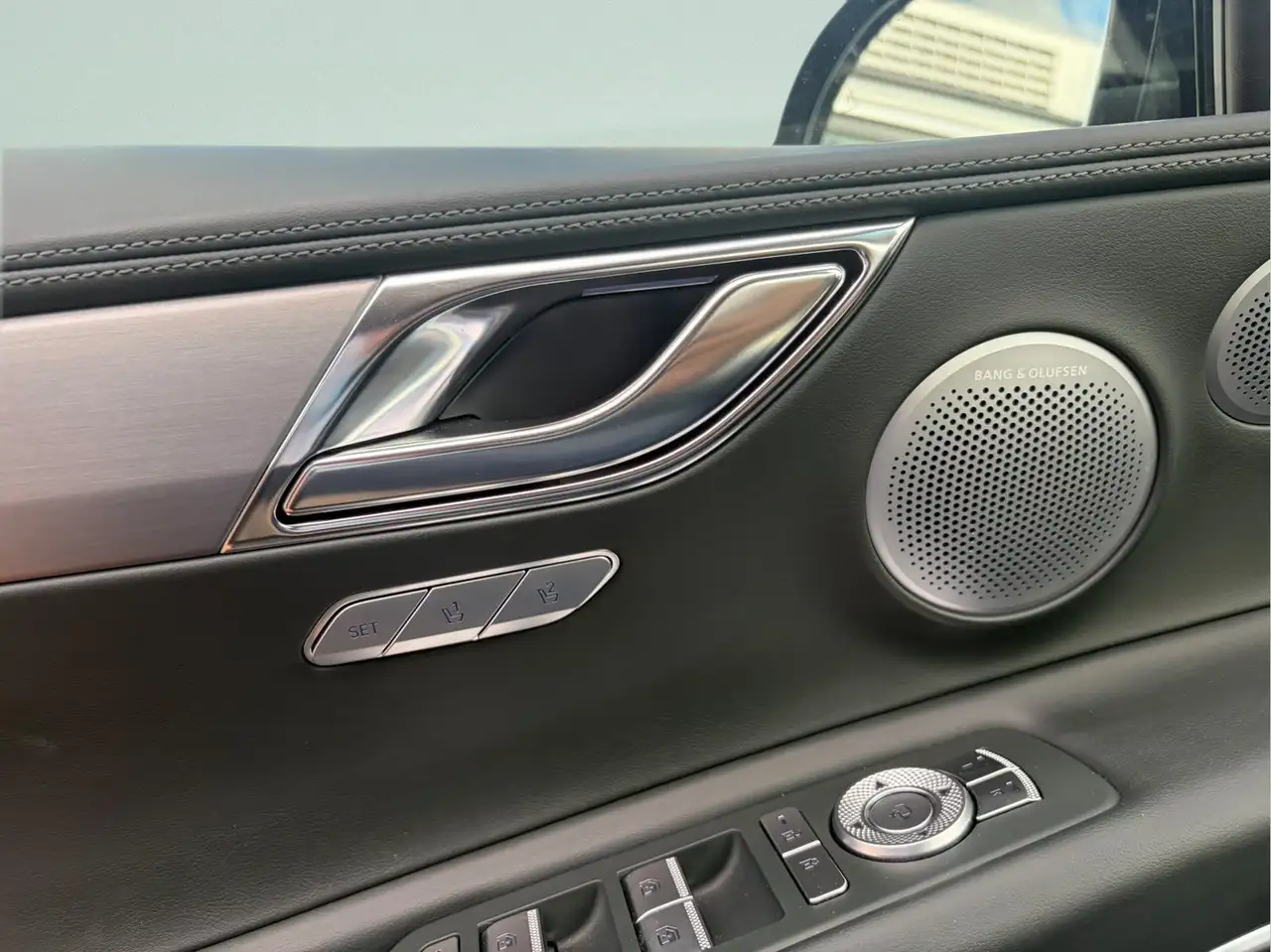 Genesis GV80 - Image 17