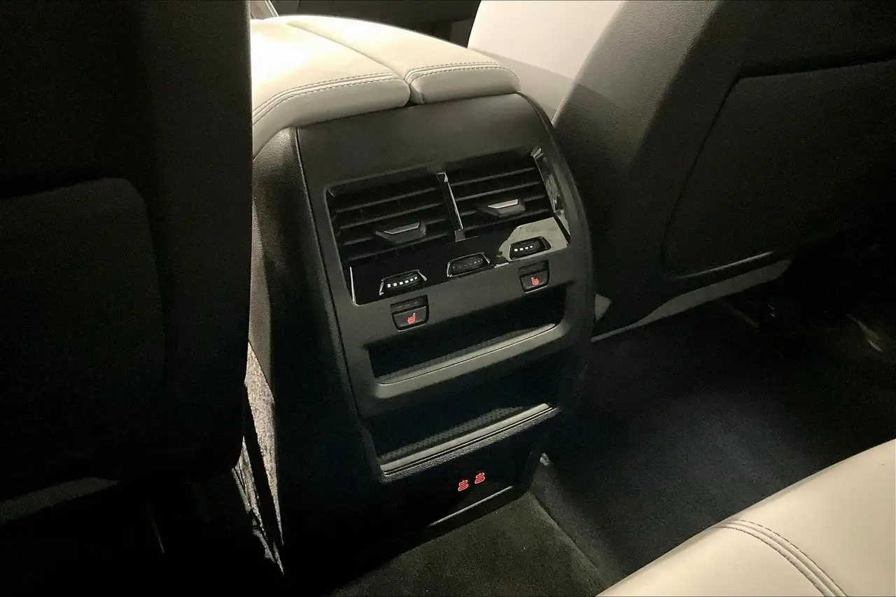 BMW X5 - Image 10