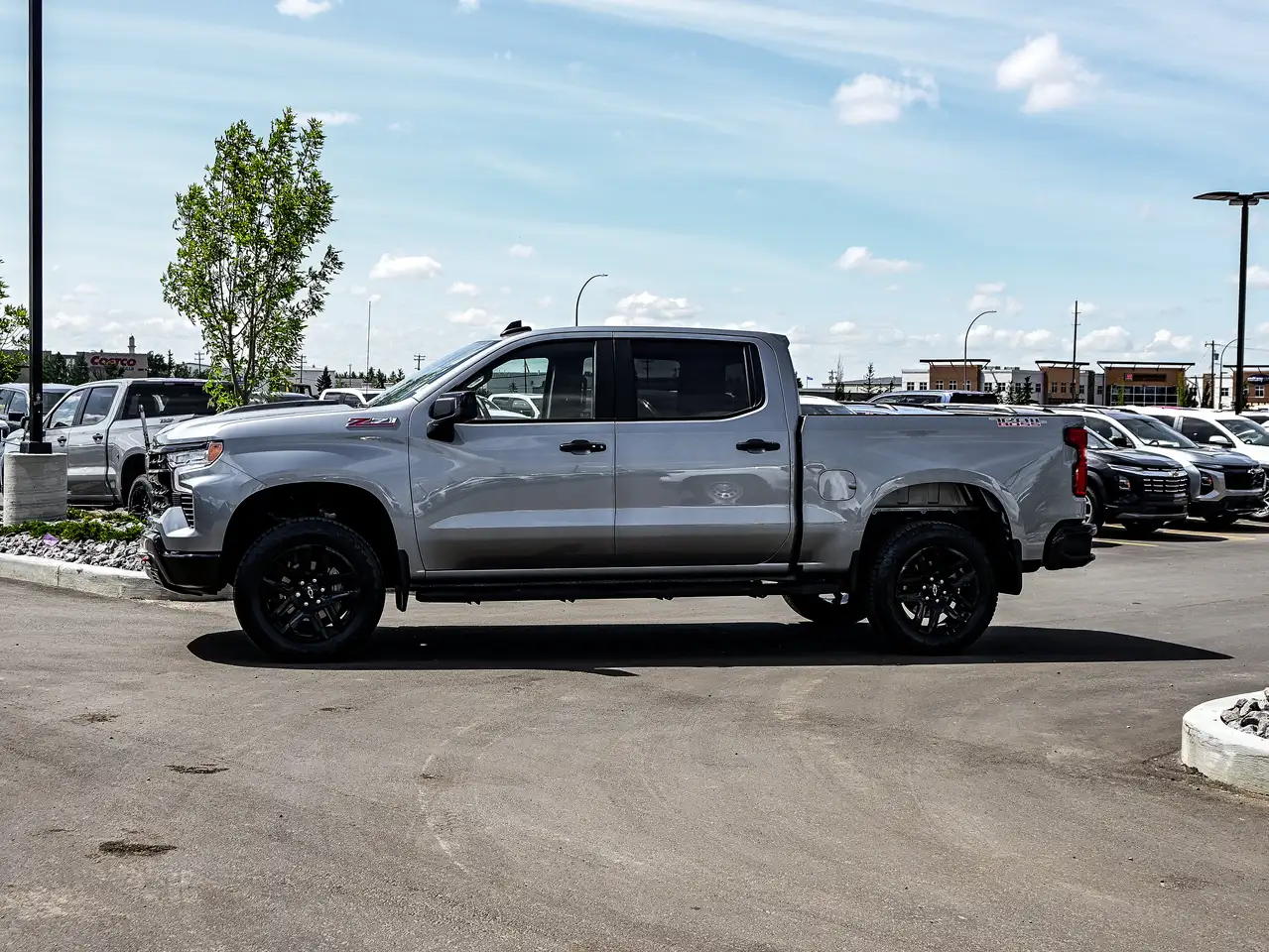 Chevrolet Silverado 1500 - Image 10