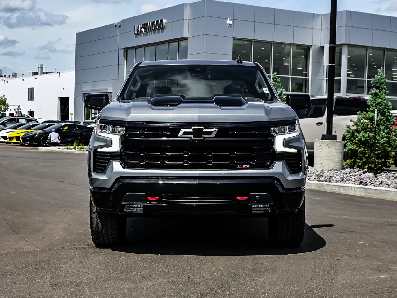 Chevrolet Silverado 1500 - Image 3