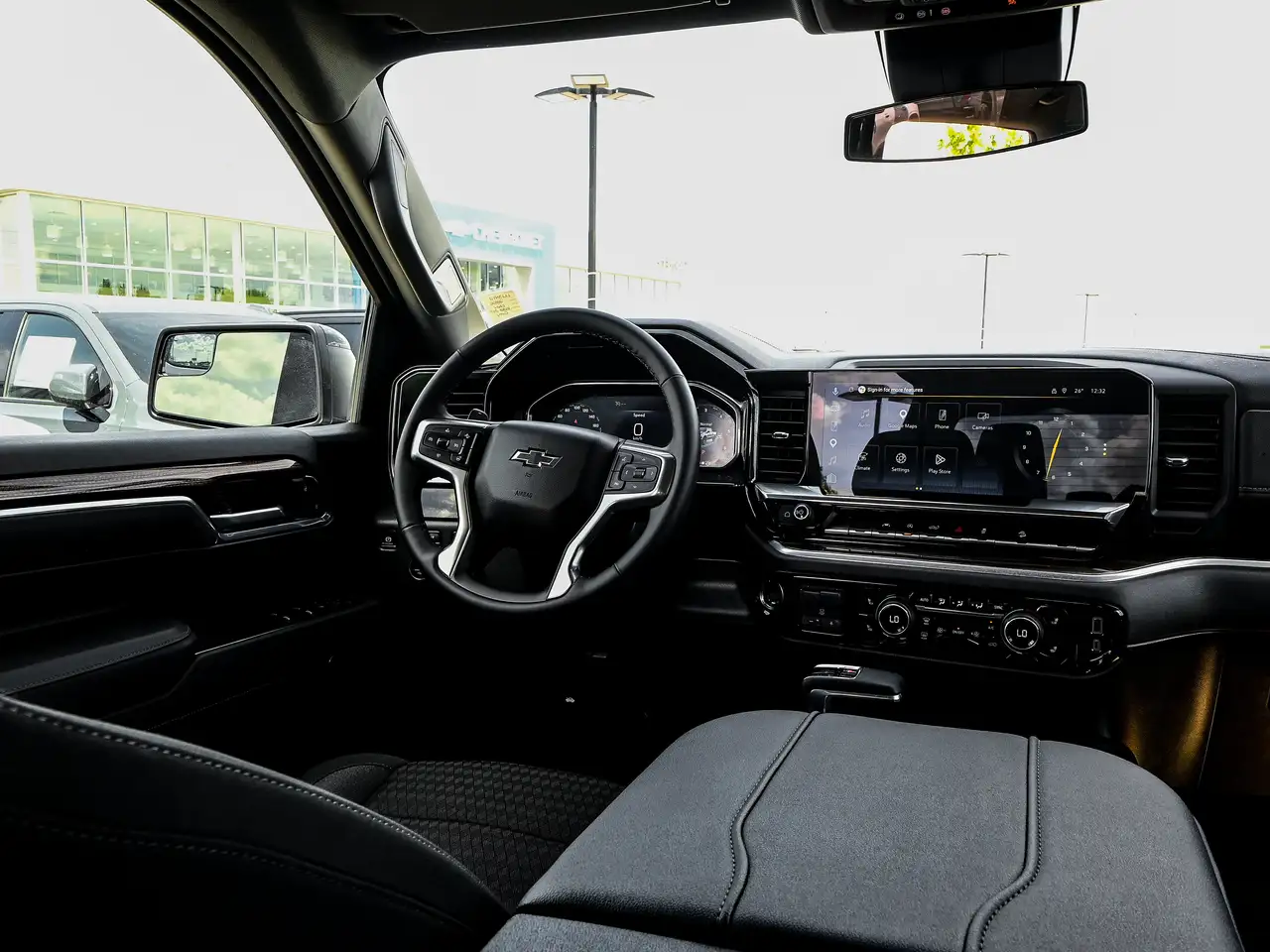 Chevrolet Silverado 1500 - Image 29