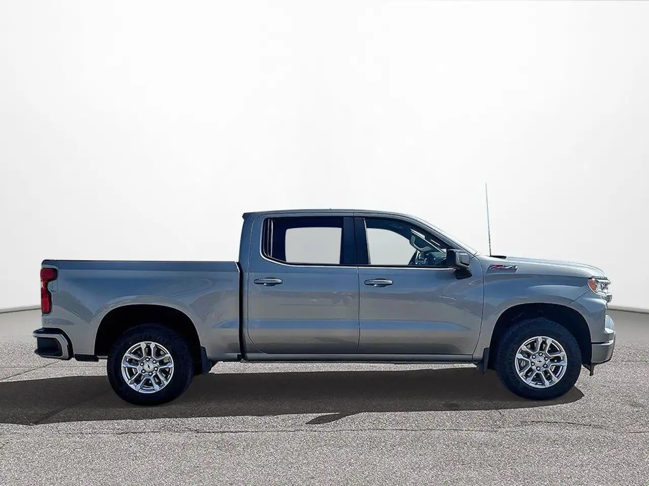Chevrolet Silverado 1500 - Image 6