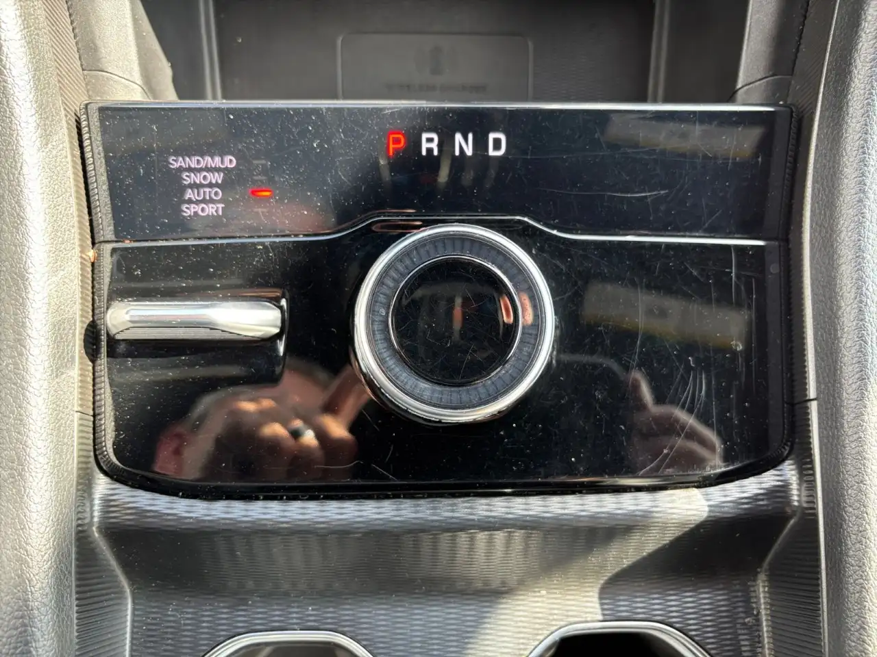 Jeep Grand Cherokee - Image 18