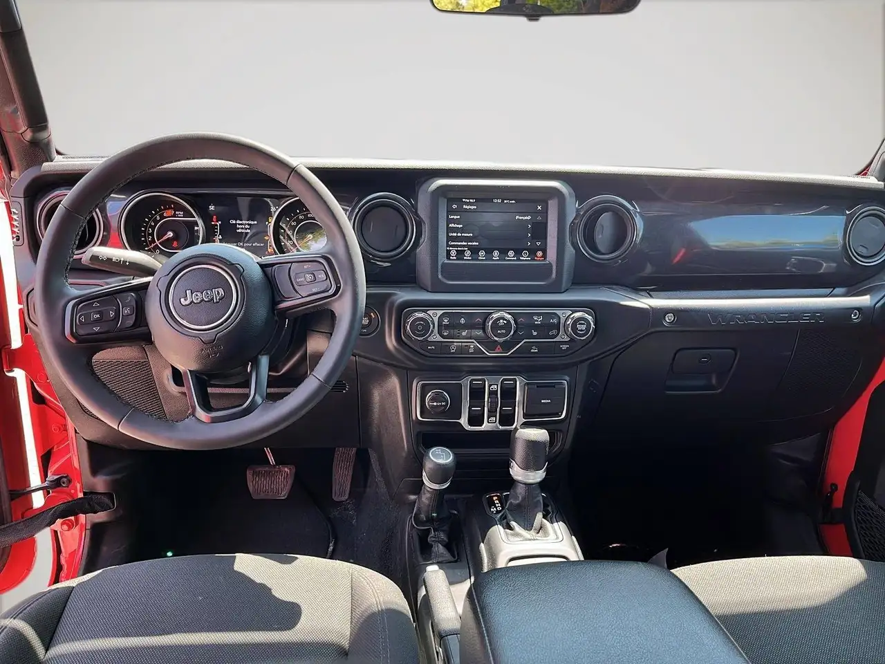 Jeep Wrangler - Image 10