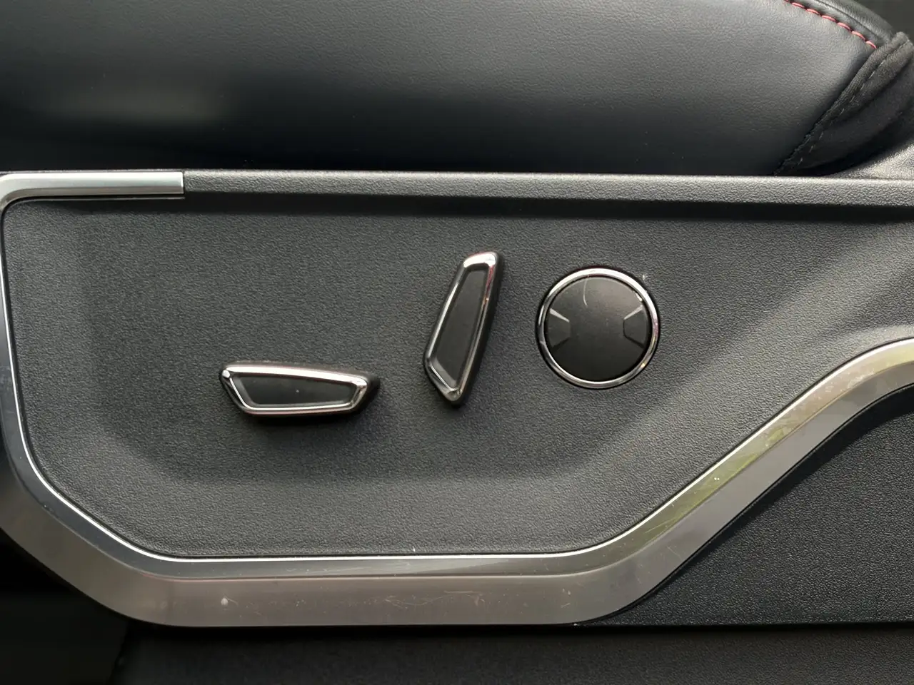 Ford F-150 - Image 18