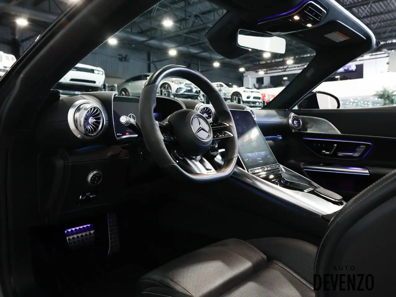 Mercedes-Benz SL - Image 11