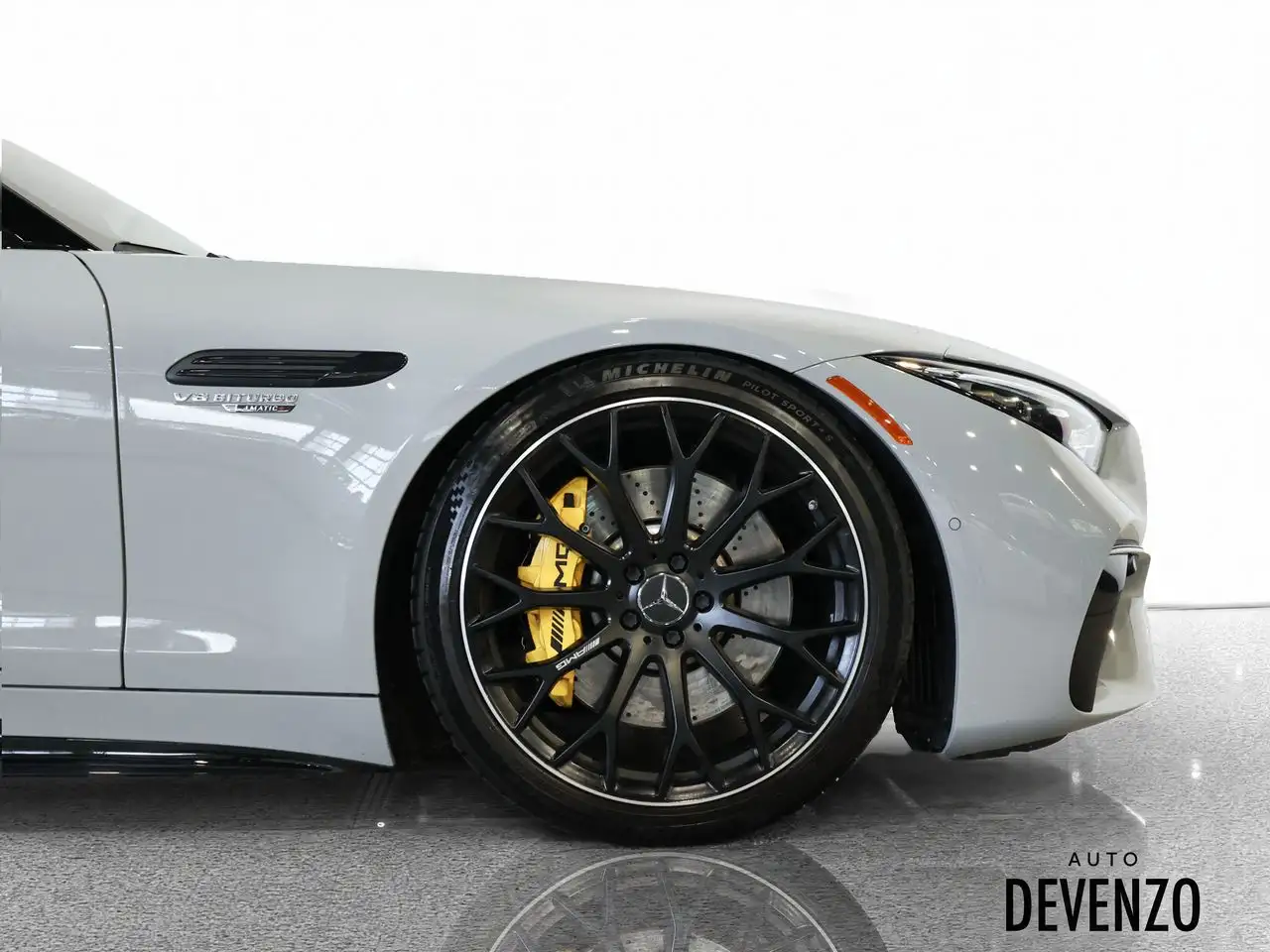 Mercedes-Benz SL - Image 6
