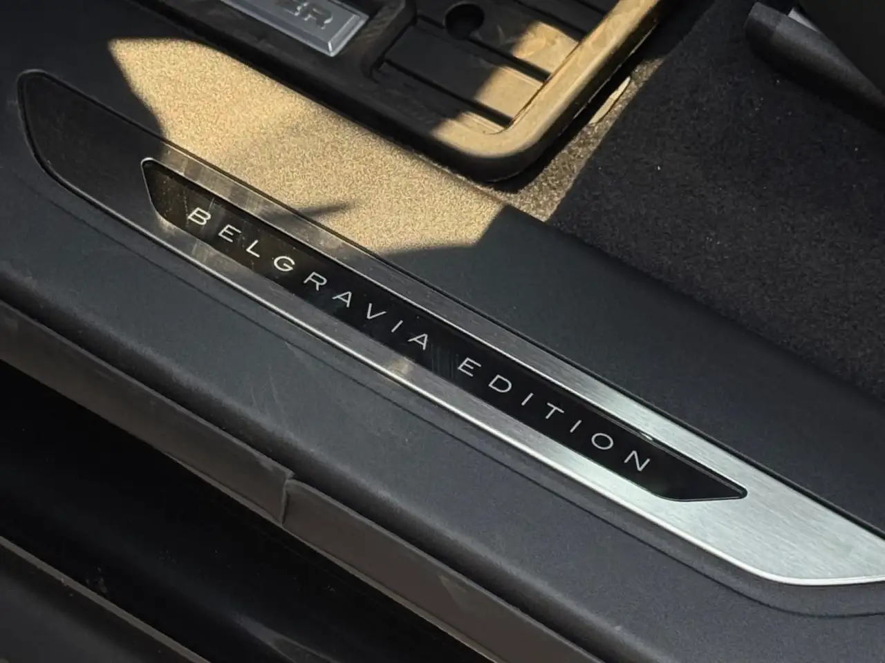 Land Rover Range Rover Velar - Image 25