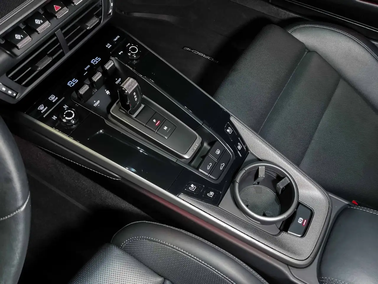 Porsche 911 - Image 16