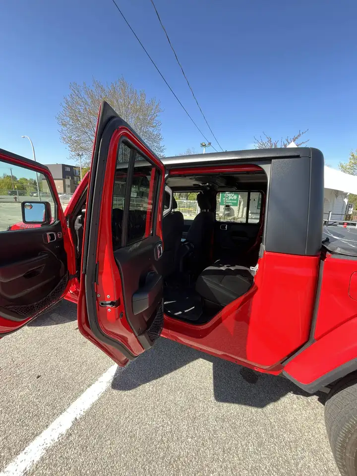 Jeep Gladiator - Image 12