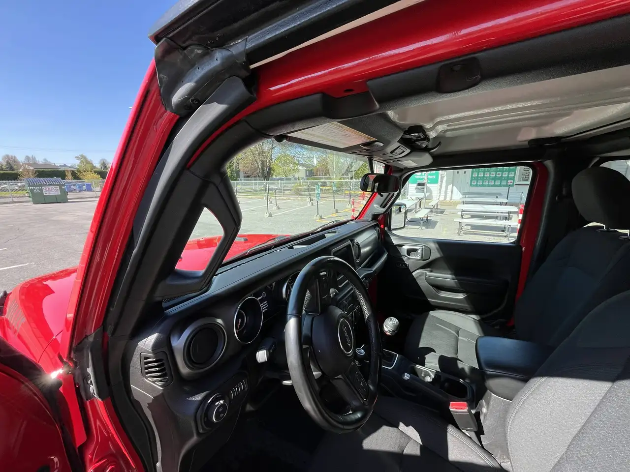 Jeep Gladiator - Image 11