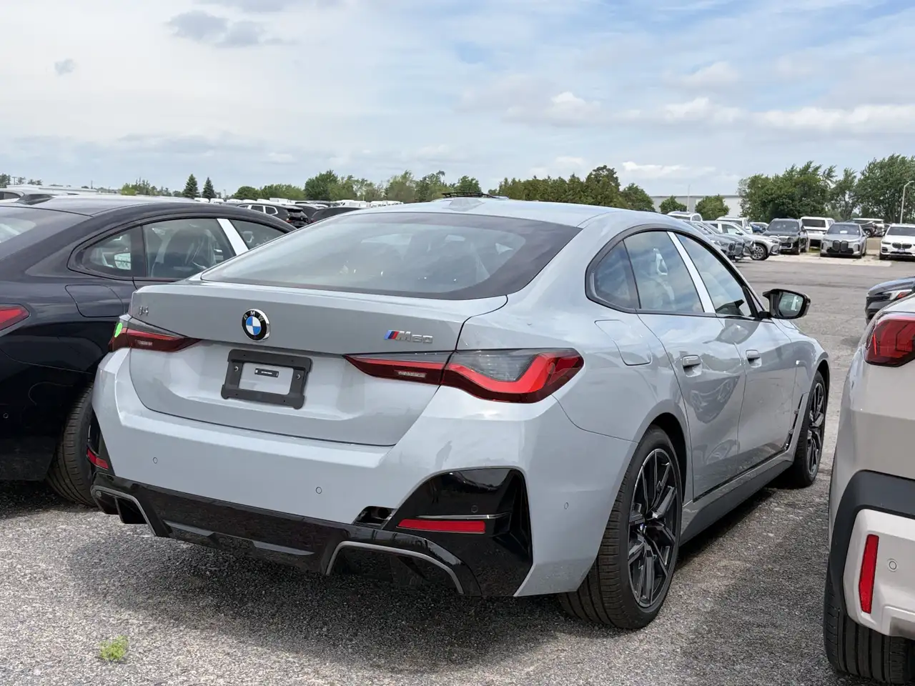 BMW i4 - Image 4