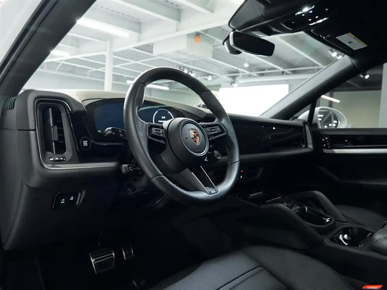 Porsche Cayenne - Image 18