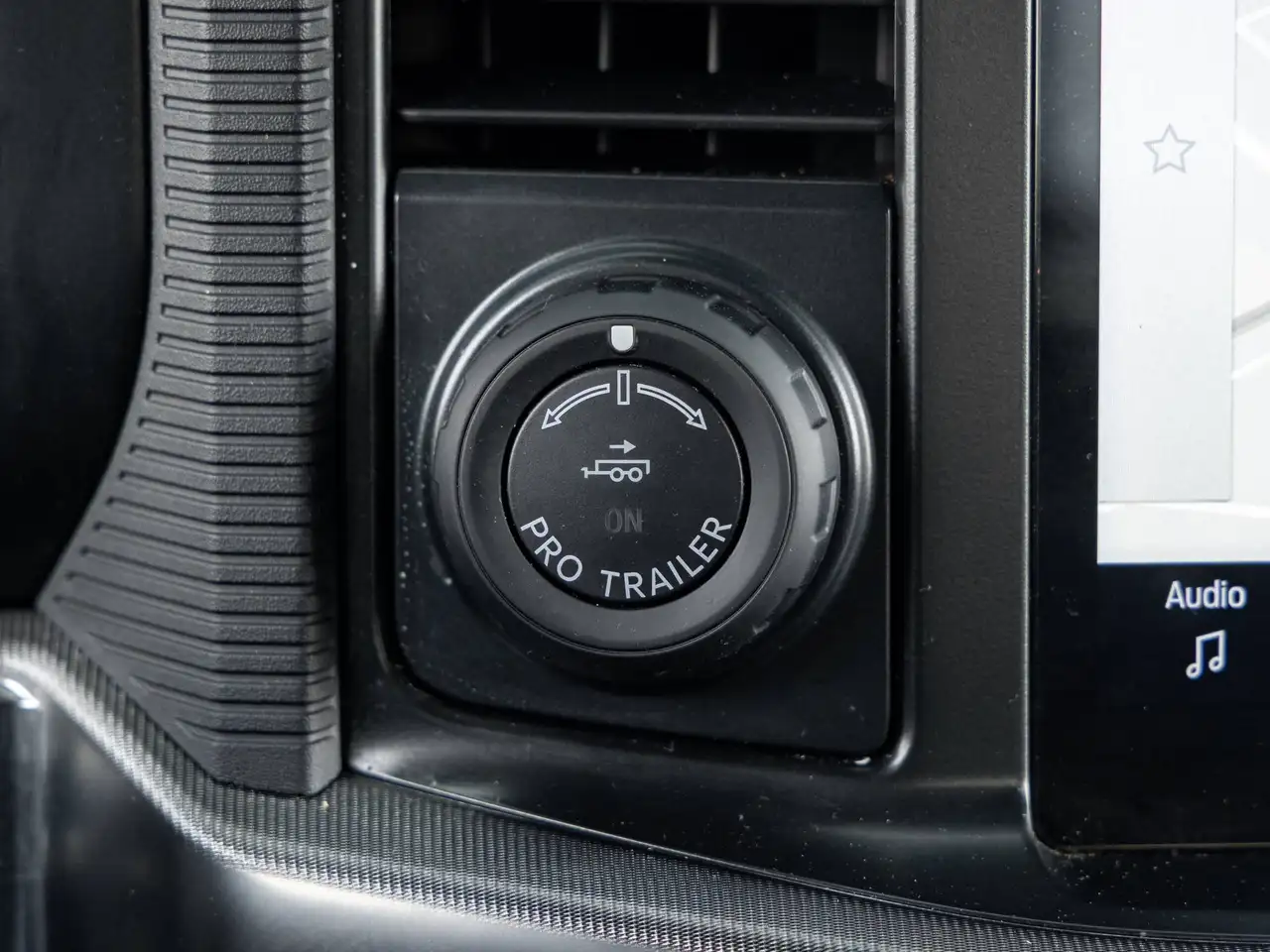 Ford F-150 - Image 26