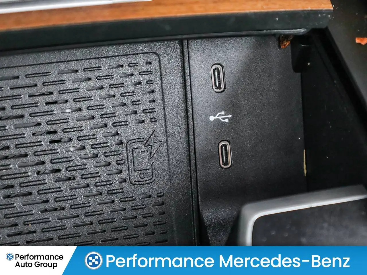 Mercedes-Benz GLE - Image 25