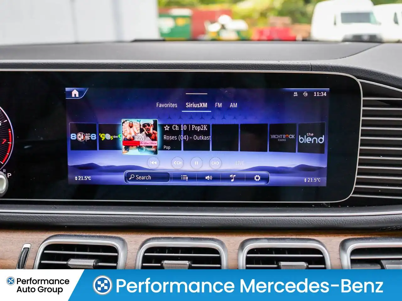 Mercedes-Benz GLE - Image 22