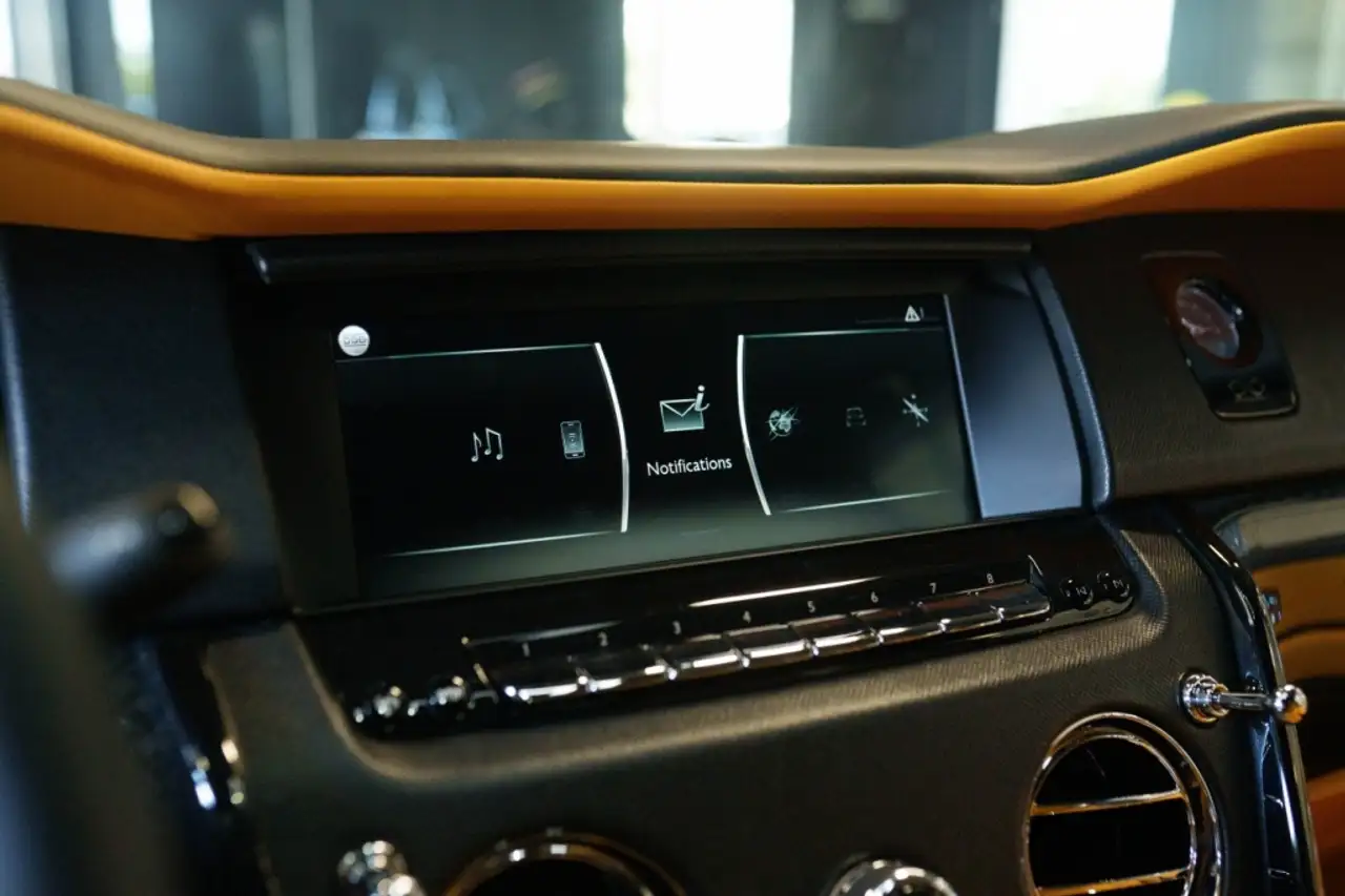 Rolls-Royce Cullinan - Image 9