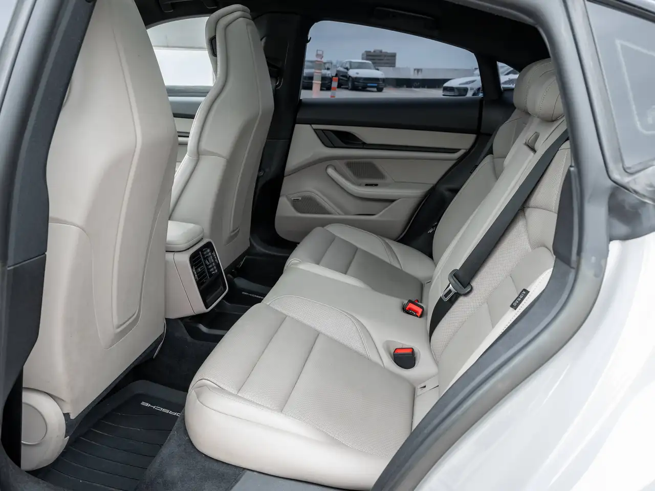 Porsche Taycan - Image 35
