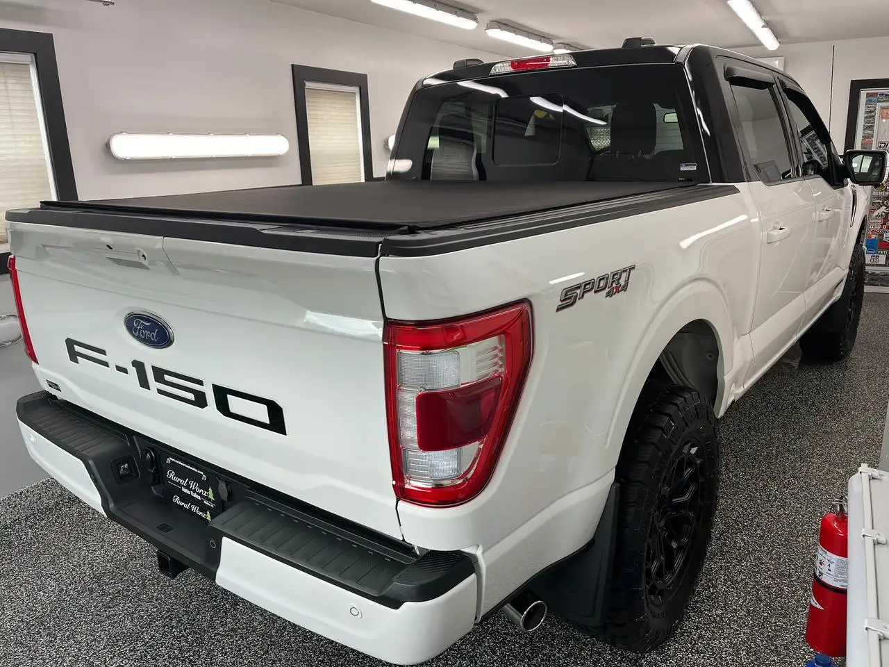 Ford F-150 - Image 11
