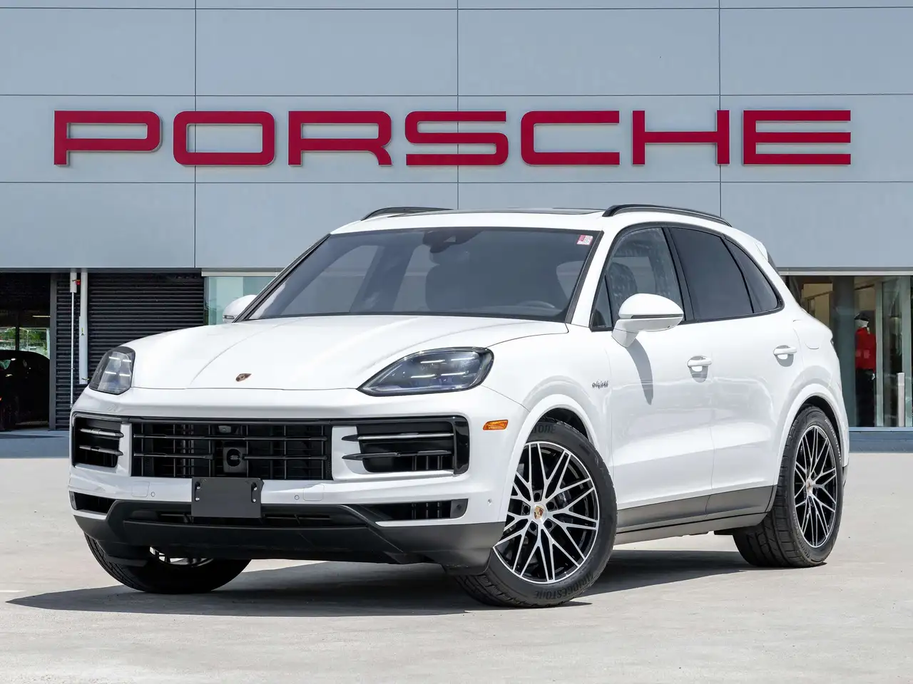 Porsche Cayenne - Image 1