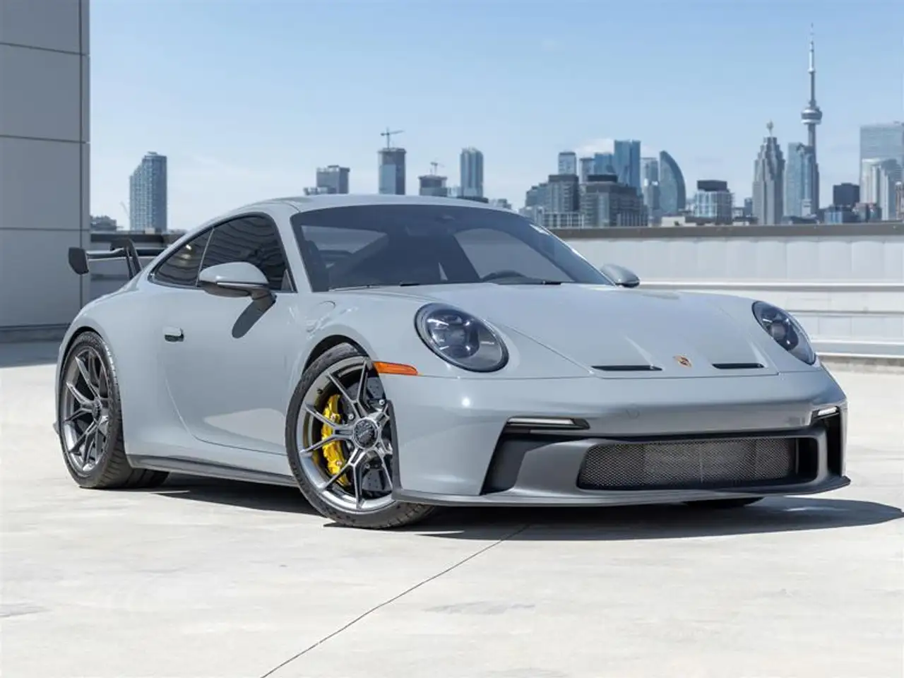 Porsche 911 - Image 1