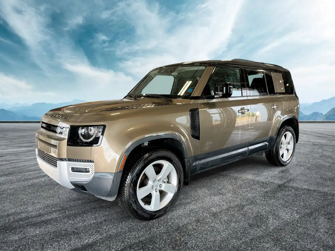 Land Rover Defender - Image 4