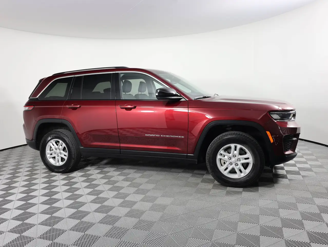 Jeep Grand Cherokee - Image 5