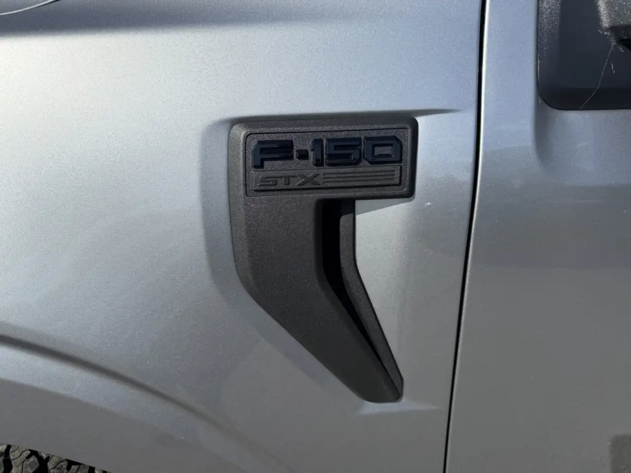Ford F-150 - Image 11