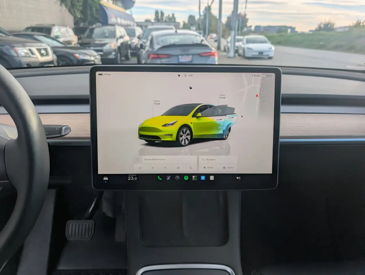 Tesla Model Y - Image 11