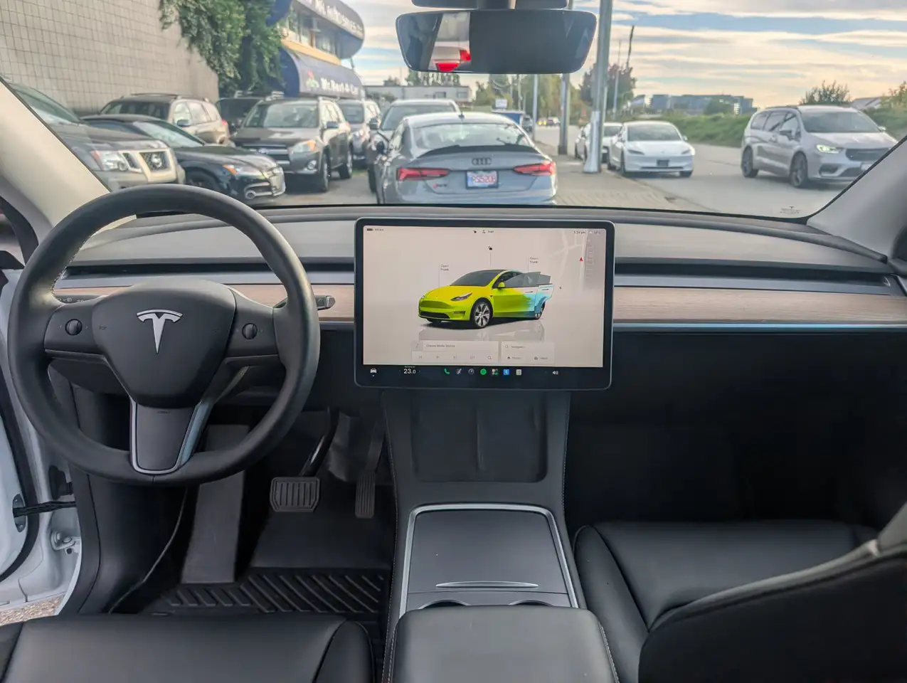 Tesla Model Y - Image 10