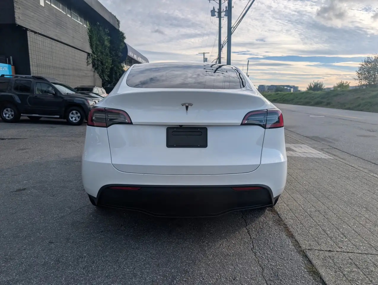 Tesla Model Y - Image 4