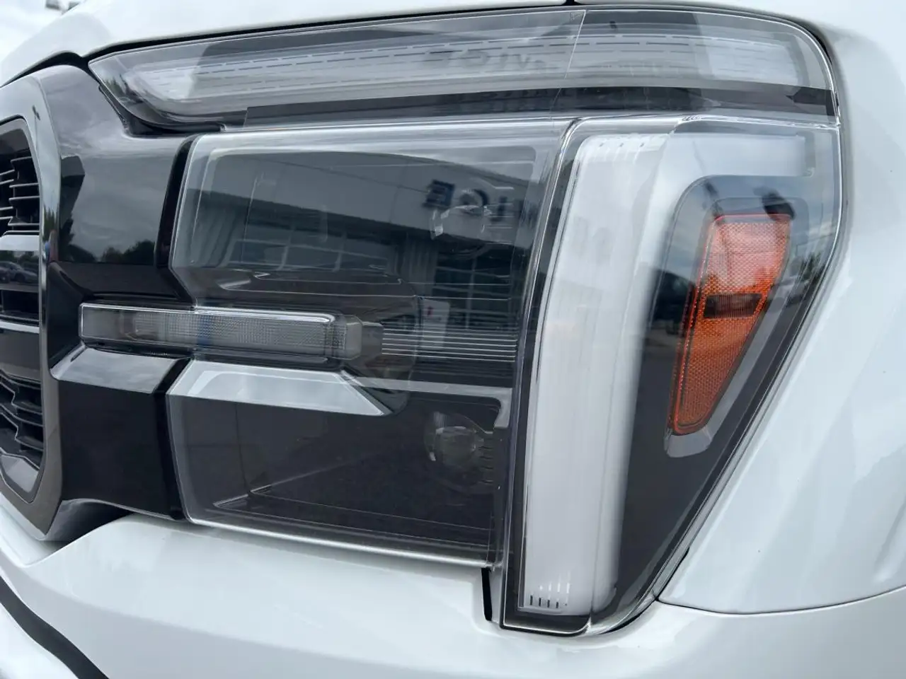 Ford F-150 - Image 18