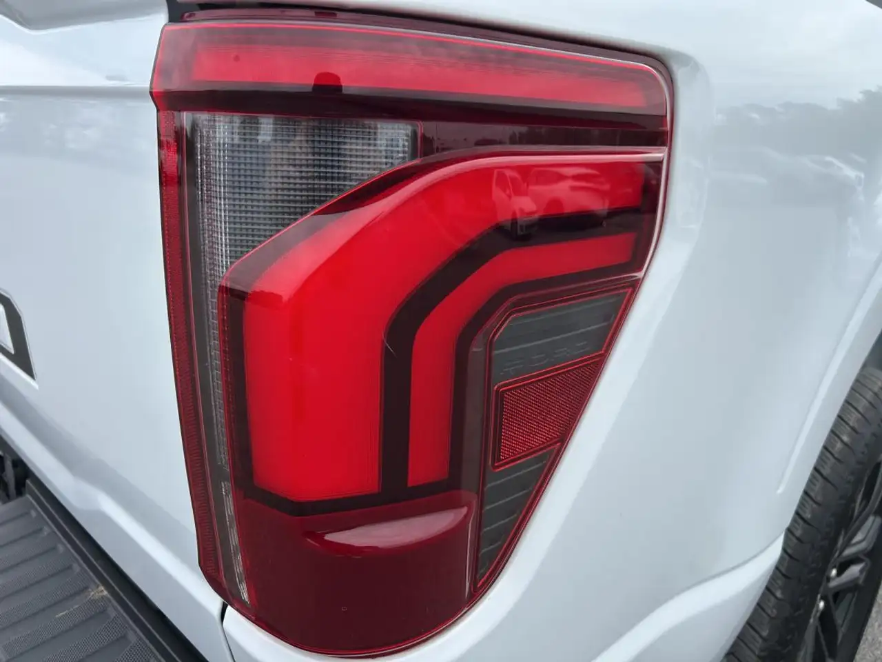 Ford F-150 - Image 8