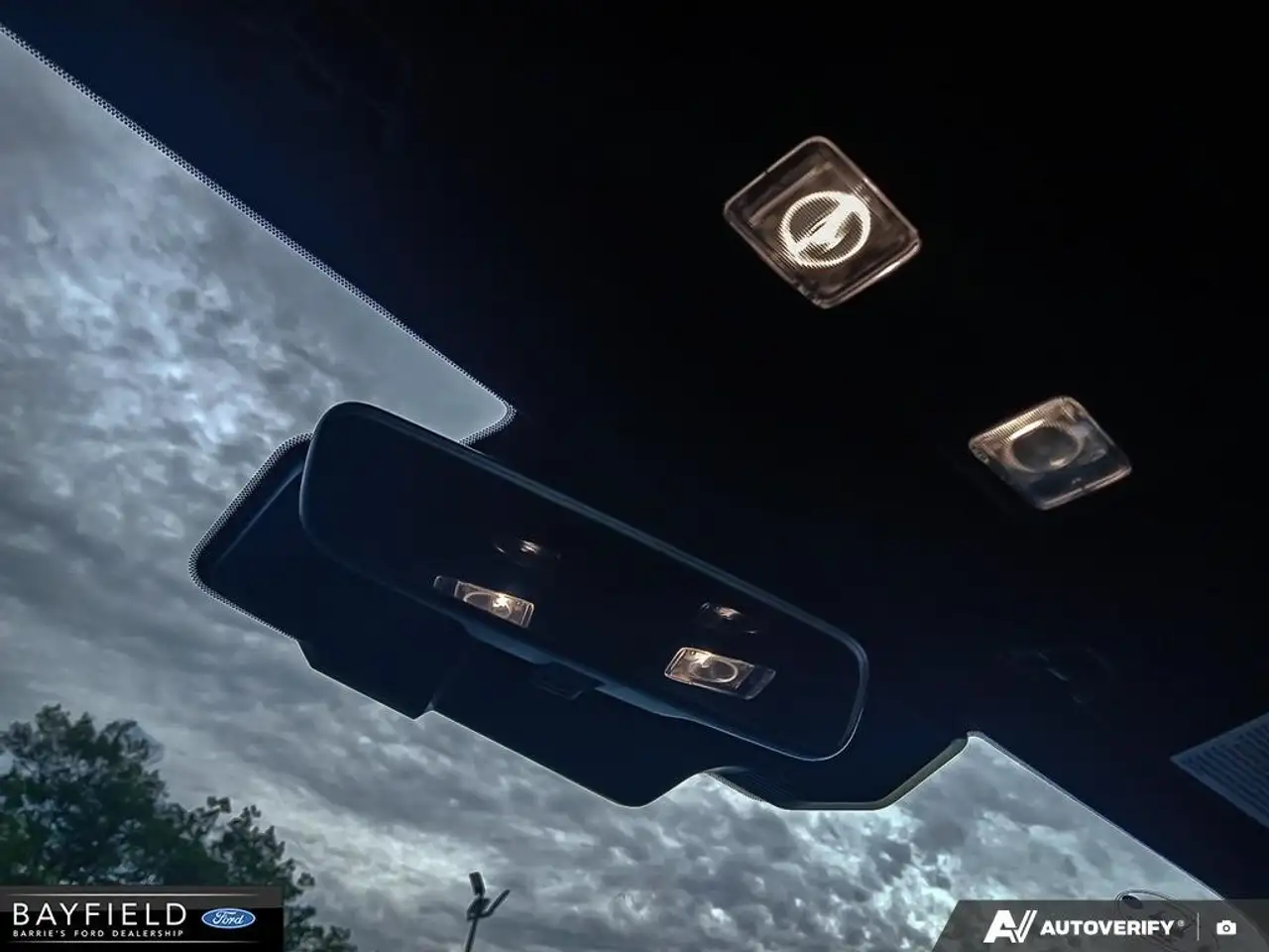 Ford Mustang - Image 21