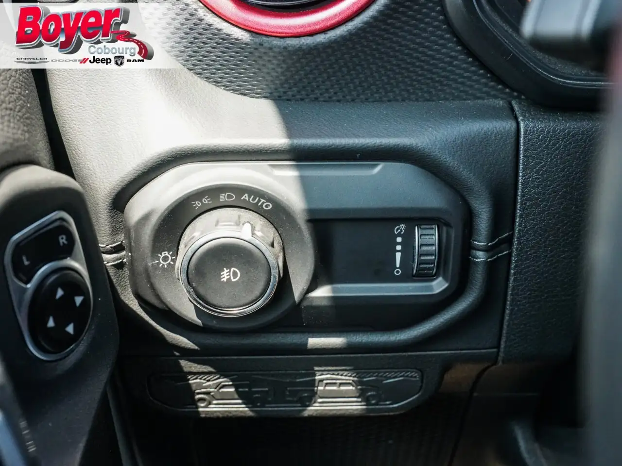 Jeep Wrangler - Image 25