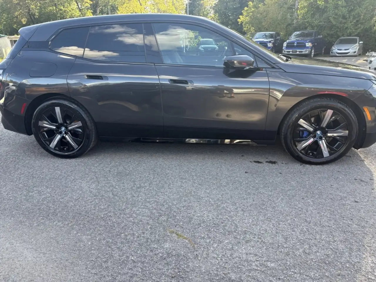 BMW iX - Image 8