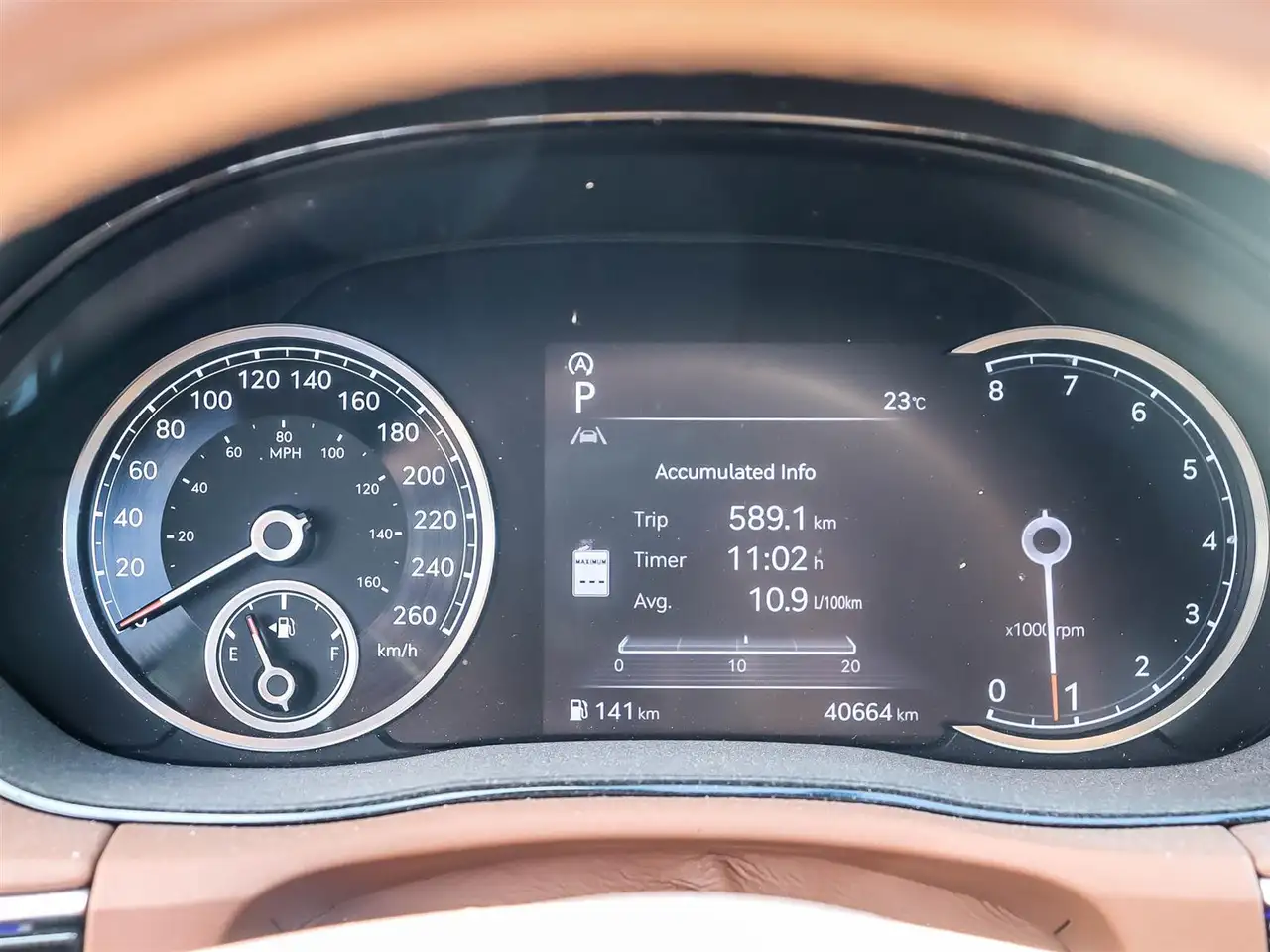 Genesis GV70 - Image 33