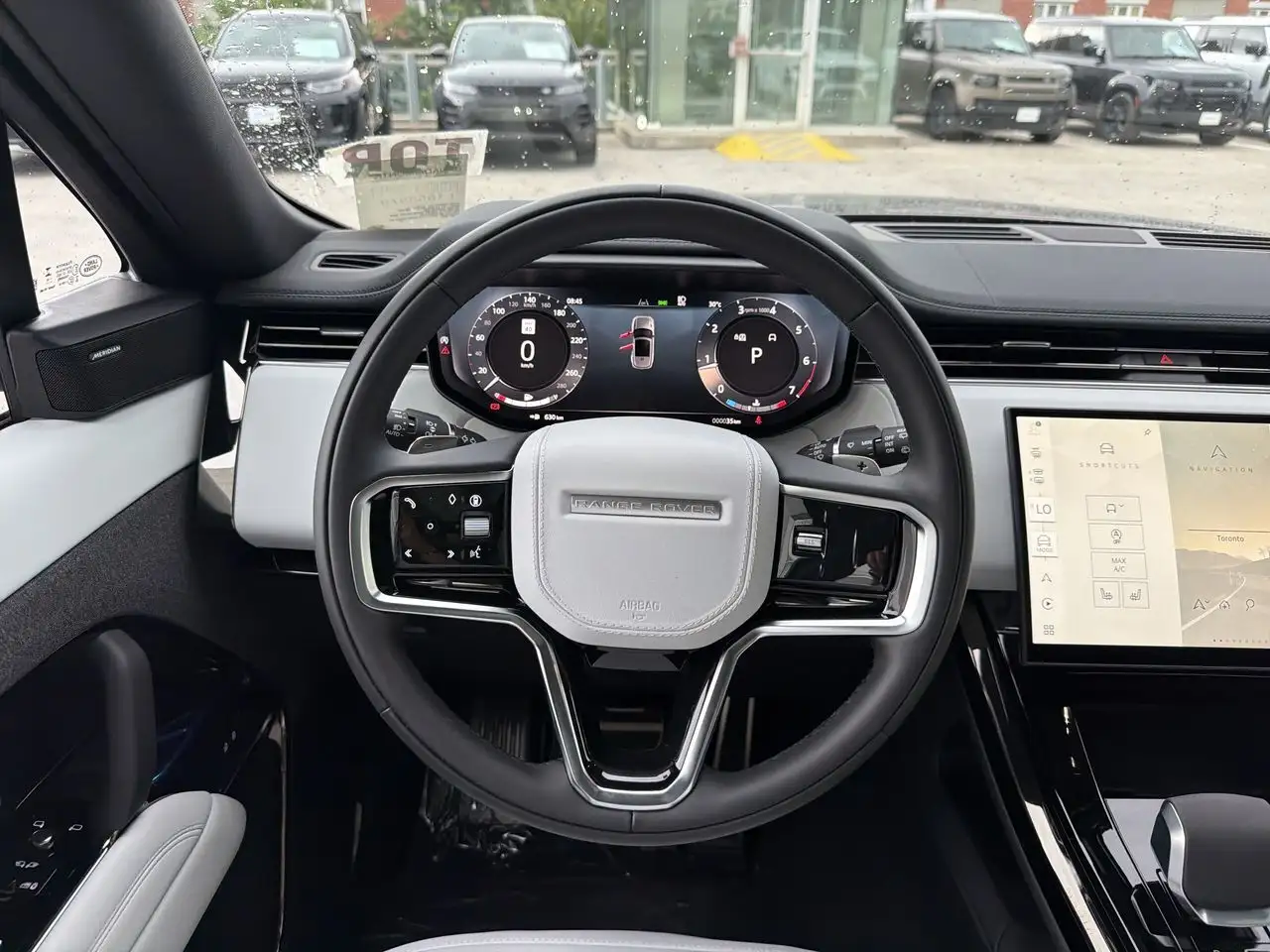 Land Rover Range Rover Sport - Image 11