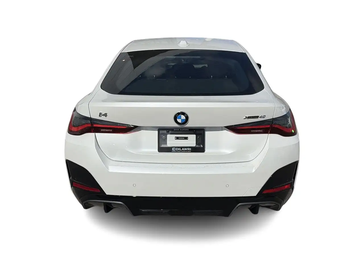 BMW i4 - Image 12