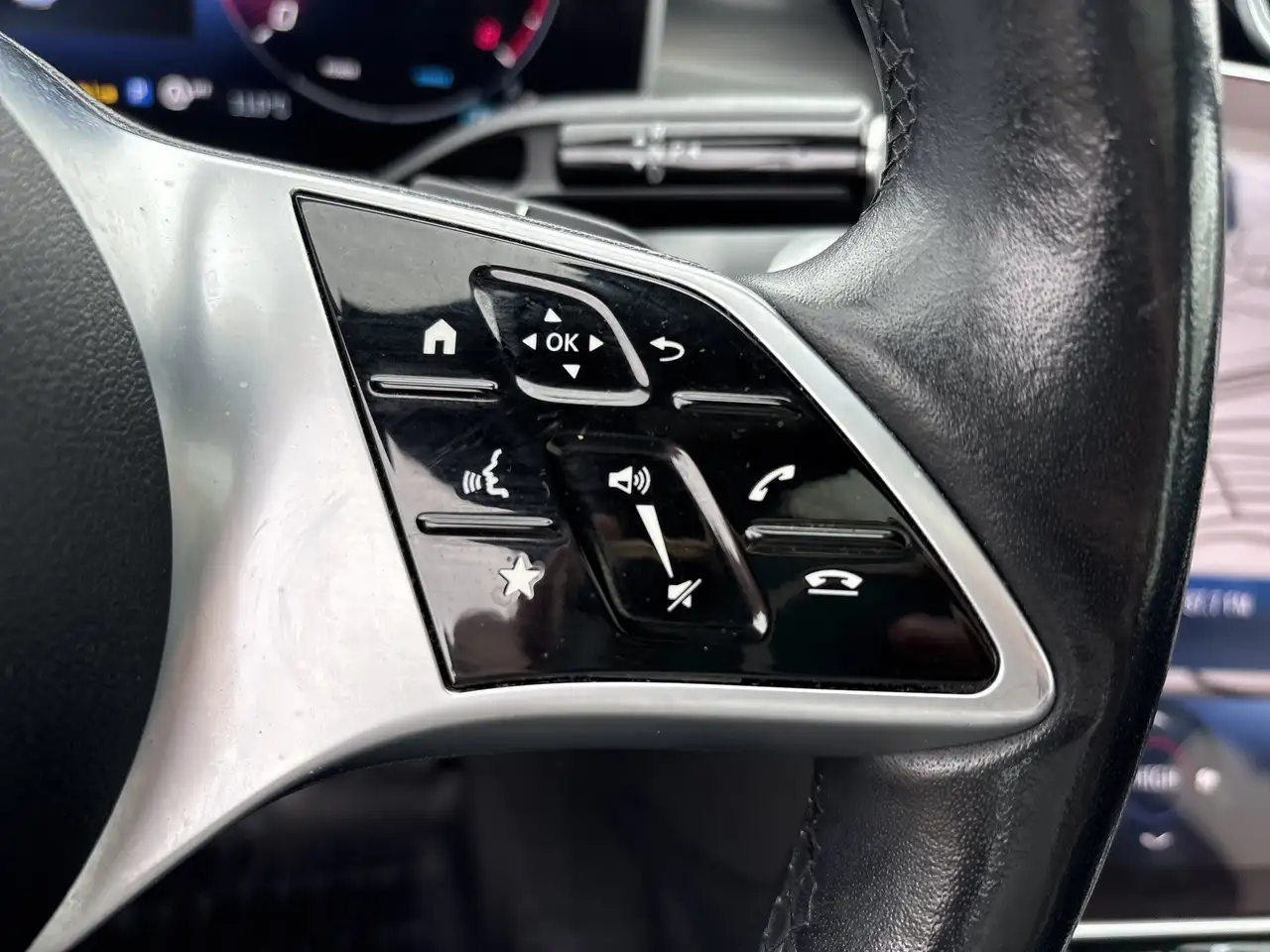 Mercedes-Benz C-Class - Image 22